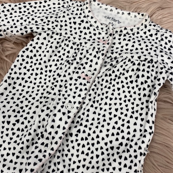 Ruffled Butt Heart Sleeper - Picture 2 of 4